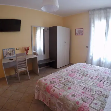 Negli Ulivi Alojamento de Acomodação e Pequeno-almoço 4*